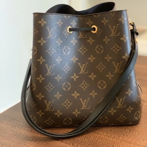 Authentic Louis Vuitton NéoNoé MM - Picture 4 of 9